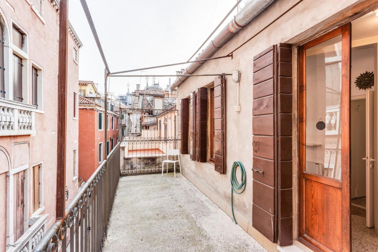 Ca Lu Vintage Flat Con Vista Su San Marco! Apartment Veneţia Exterior foto